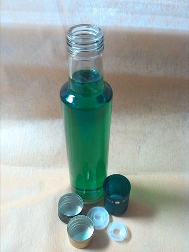 包装 玻璃包装容器 玻璃瓶 批发高白料100ml圆柱形小橄榄油瓶 茶籽油